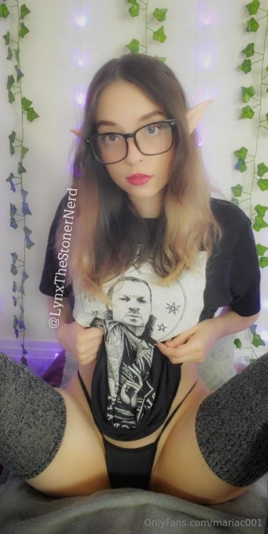 Follow the birthday girl lynx lavorre is the hottest pregnant elf on part 12 