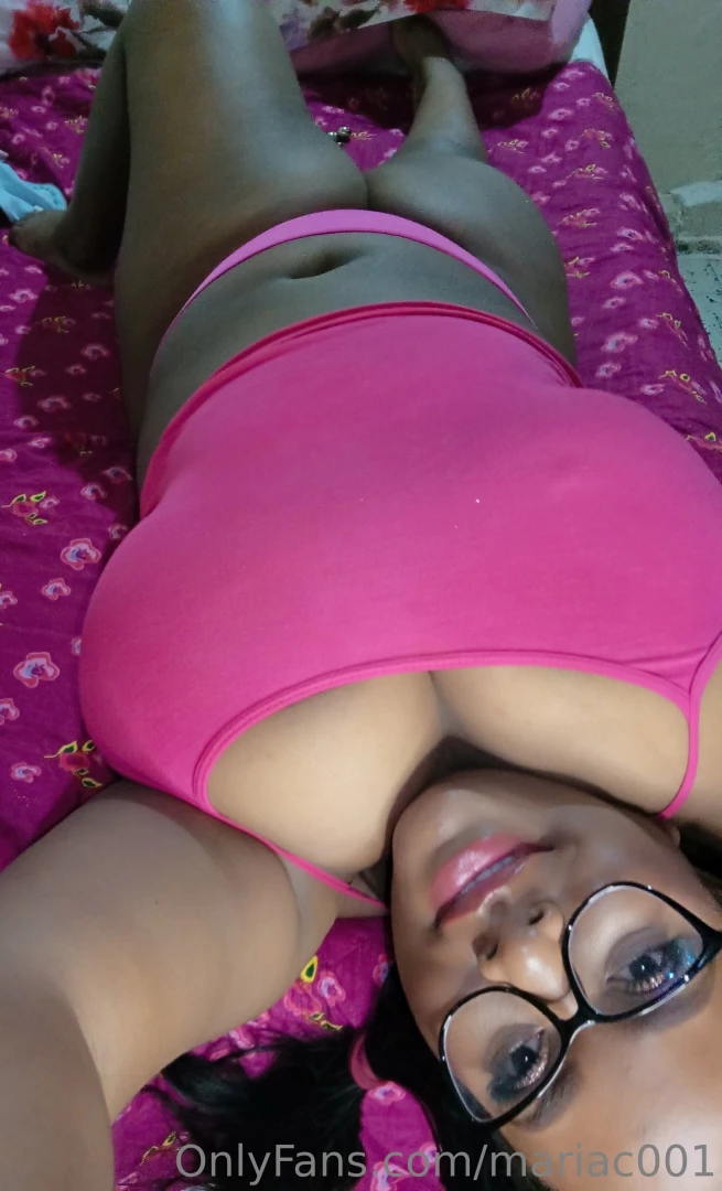 I m going to play with my pussy dm me if you want to see it 