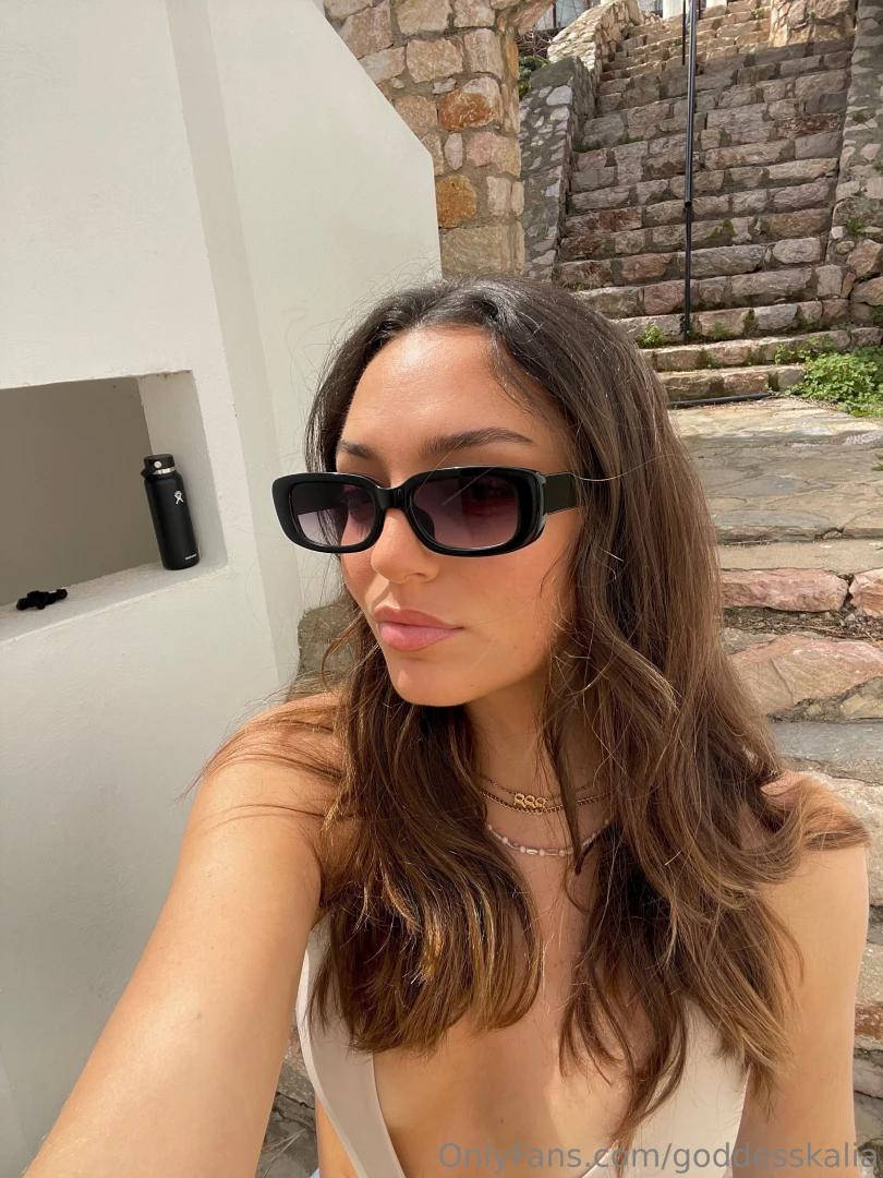 Can t decide help me out 