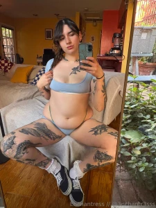 You like puffy alt girls