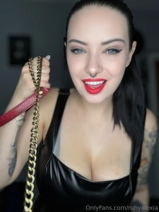 Who s ready for their monday morning walk you better bark loud for