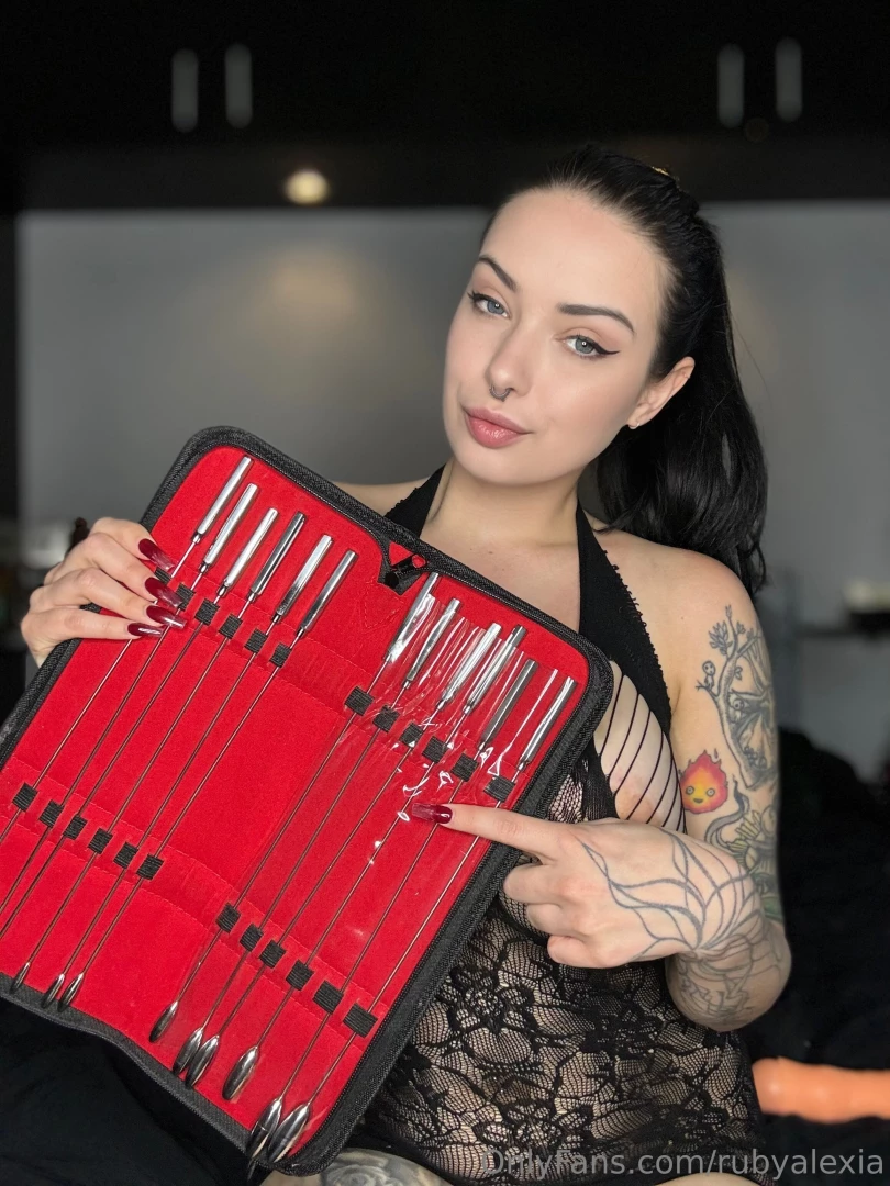 Mistress only fucks with those who can handle cock stuffing part 1 