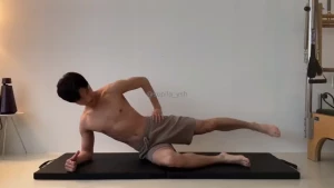 3 hip workout part 3 - the point is to minimize stastify the shaking