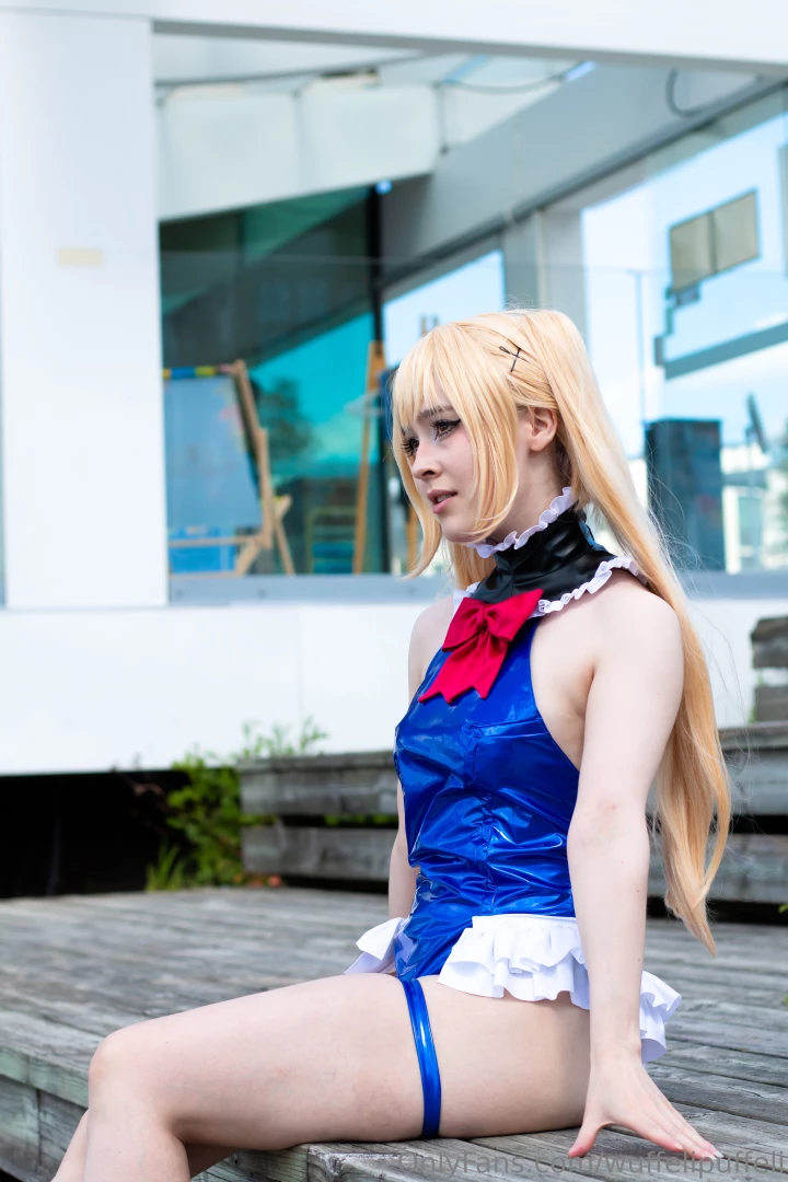 Photo bomb tons of pics of marie rose cosplay from last weekends part 29 