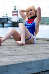 Photo bomb tons of pics of marie rose cosplay from last weekends part 13