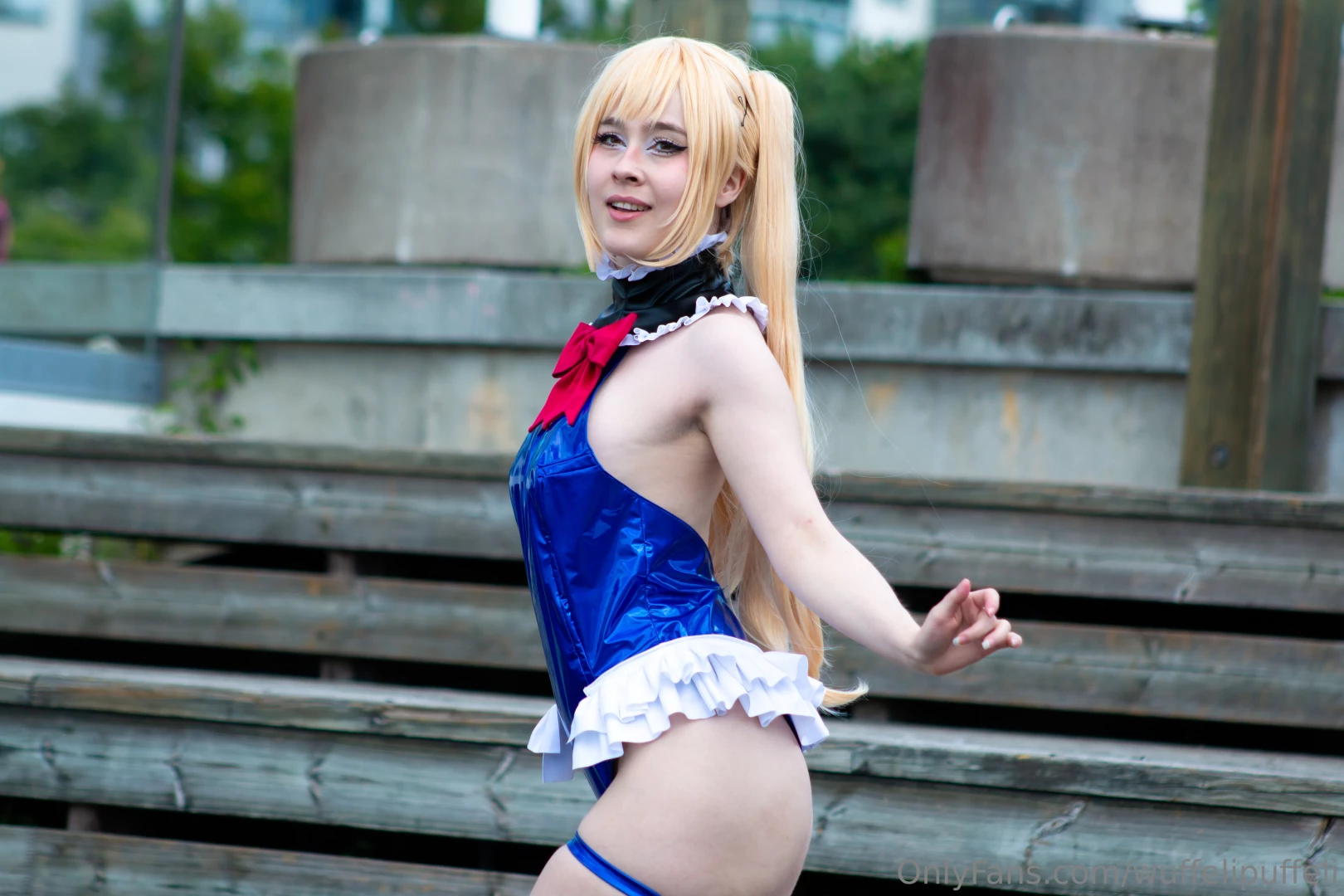 Photo bomb tons of pics of marie rose cosplay from last weekends part 27 