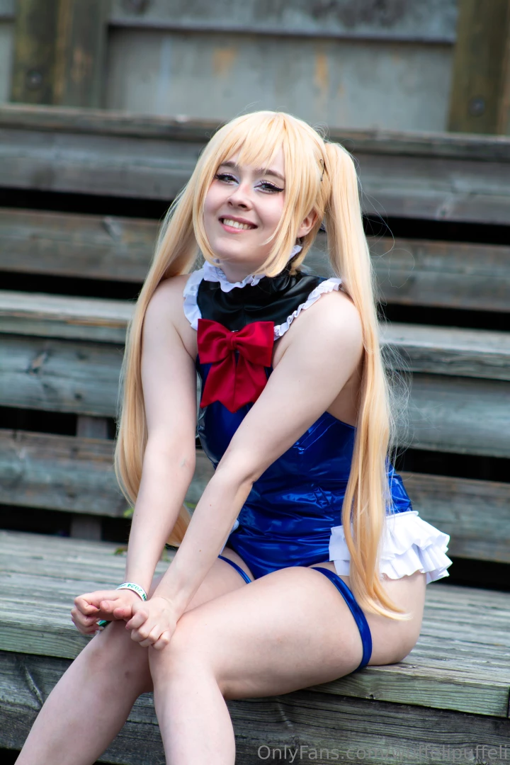 Photo bomb tons of pics of marie rose cosplay from last weekends part 19 