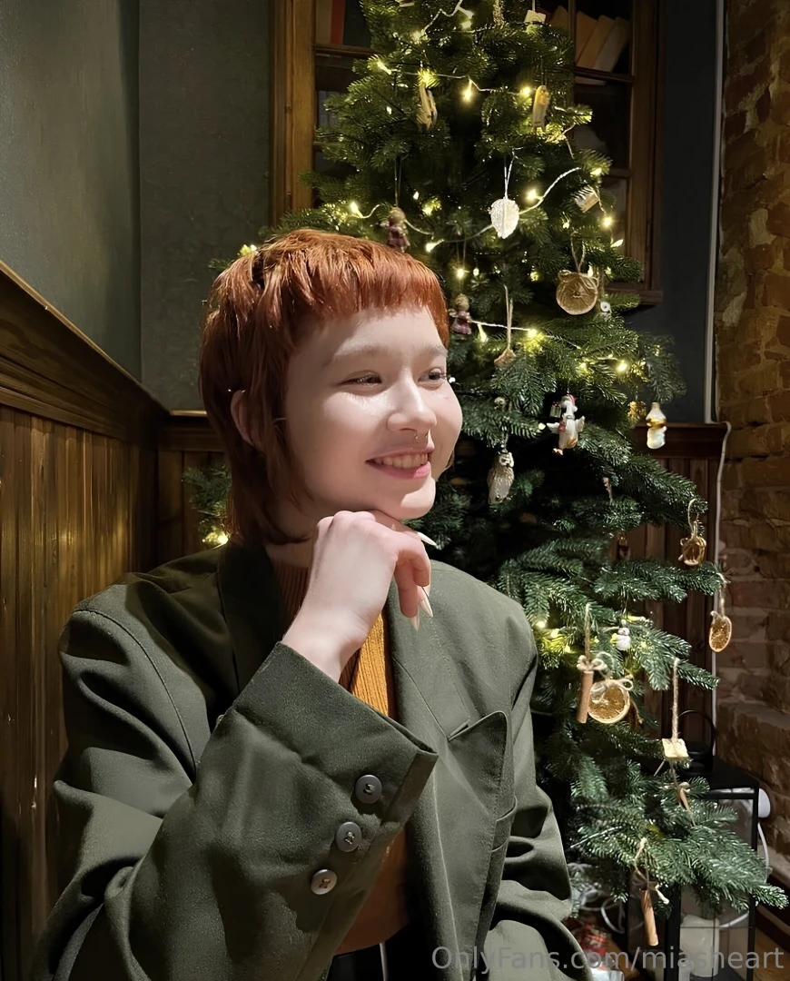 Hot offer you ll surely love justmalvita huge tits she ll play them part 124 