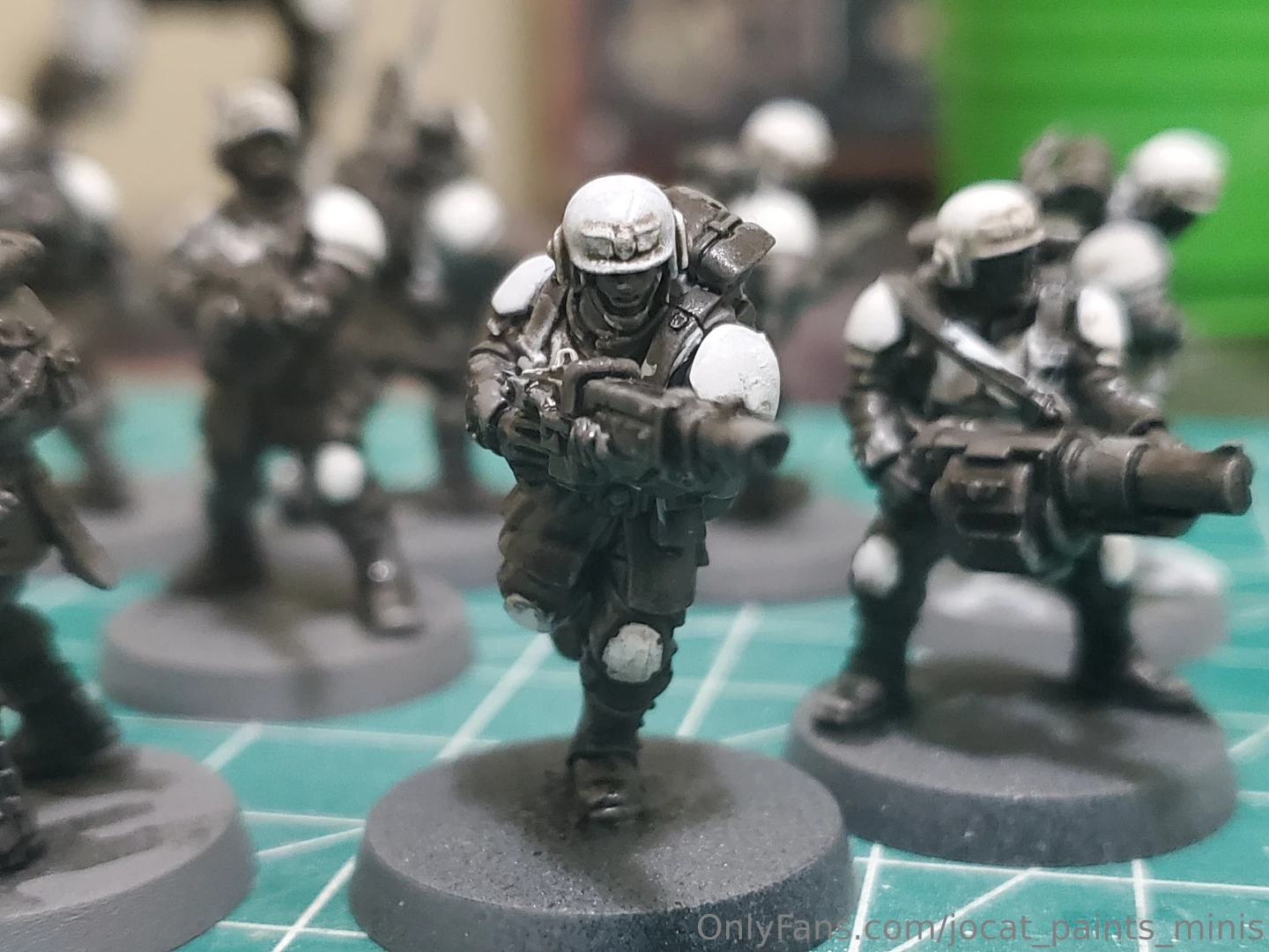 Trying out a new wash method with oil paint mineral spirits and it 