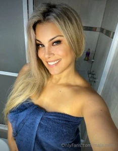 Mature women have their thing and mami julia is ready to prove it she part 2