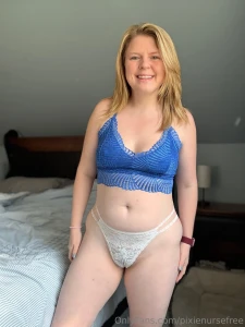 Some titty bouncing and bootayyyy shaking cumming at you this morning