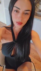 You love when i wear black right this outfit deserved something