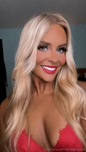 Taking photos message me any requests