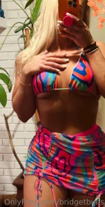 Going back to hawaii in 6 days i m going to be making videos and