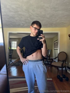 Wyd rn hmu