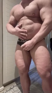 Getting so hard gooning over my roid gut