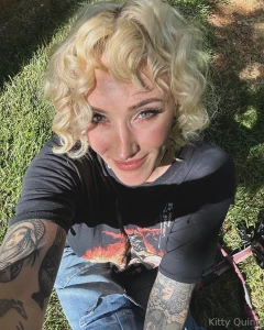 Morning sweeties here are some no filter no edit pics allllll me i do part 1