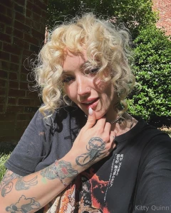 Morning sweeties here are some no filter no edit pics allllll me i do part 2