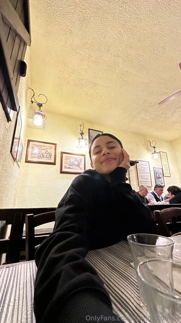 Who s gonna have a drink with me dm me 