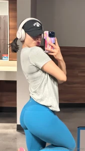 Jeans or leggings part 1