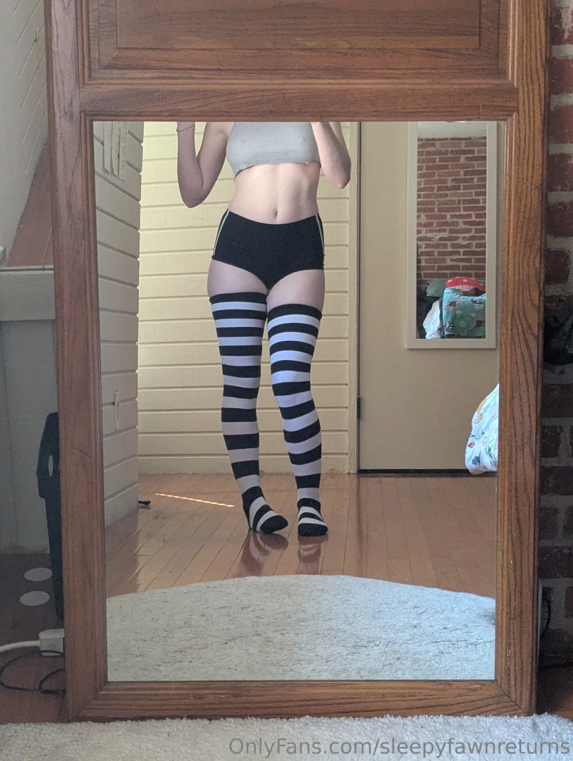 Legs and tummy for dayssss full set to feed on sleepyfawnn 