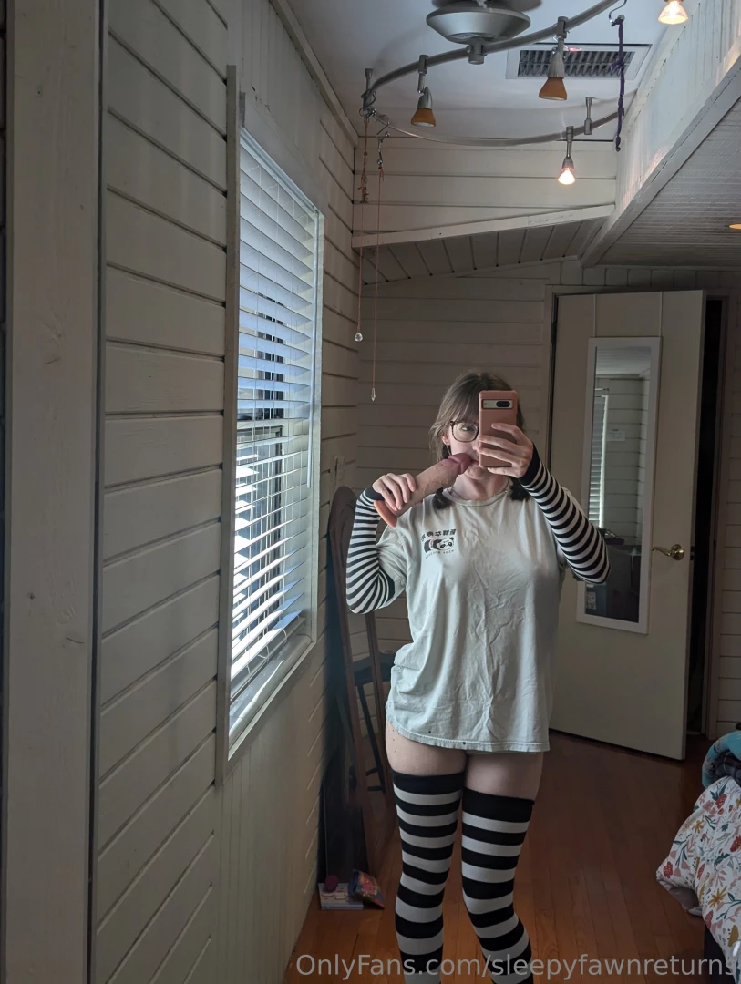 Cozy little slut ready to fill up my holes the results on my paid page 