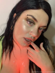 Red light special tap right 15 photos per post part 24