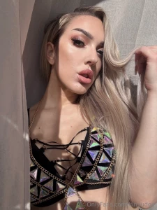 You ll learn that pleasure and pain coexist beautifully