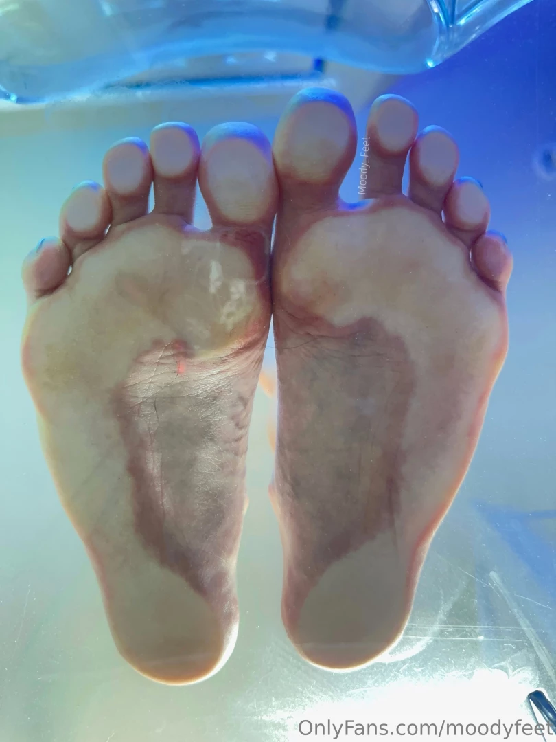 Showing off the new pedi also live show tomorrow 5pm est part 4 