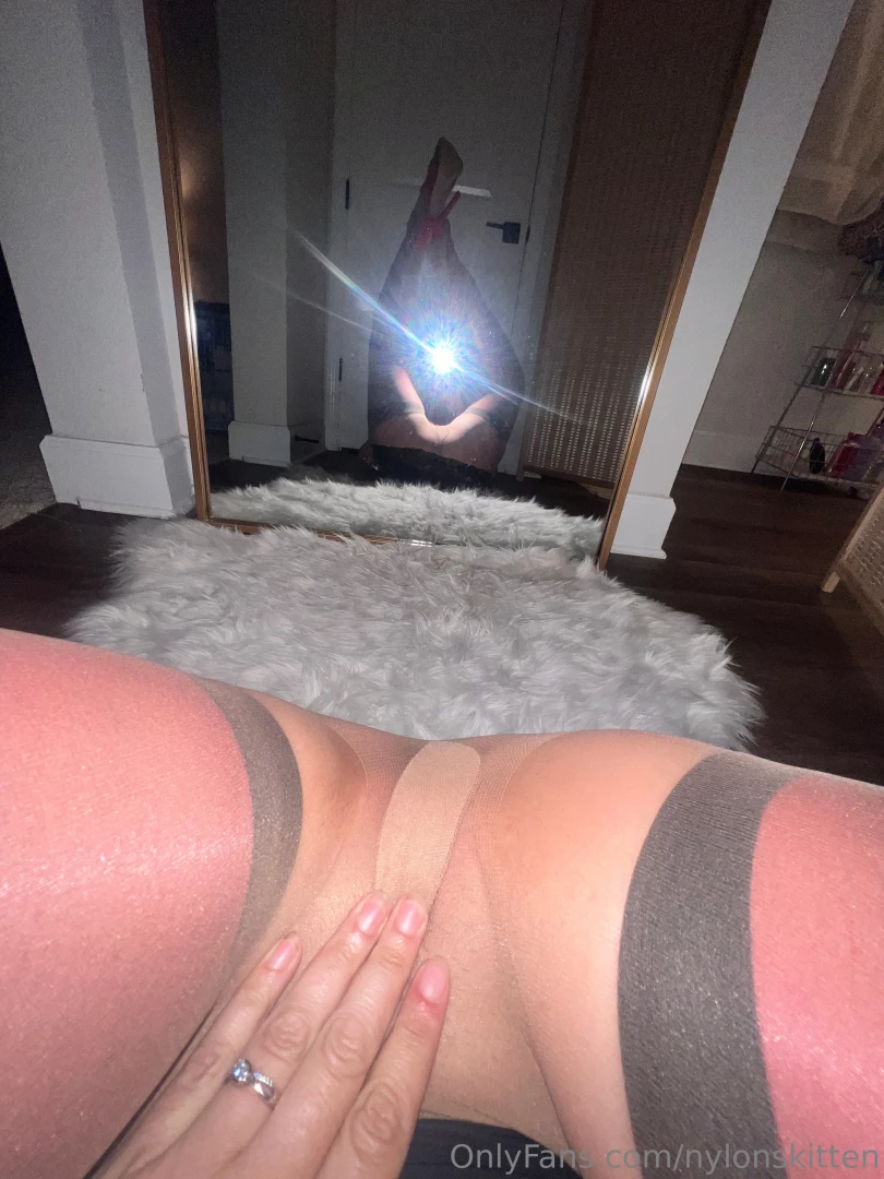 Goodmorning some pics i took for you last night make sure to keep 