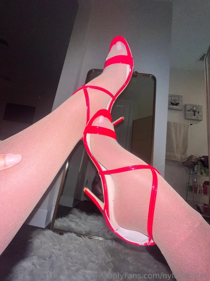 Goodmorning some pics i took for you last night make sure to keep part 1 