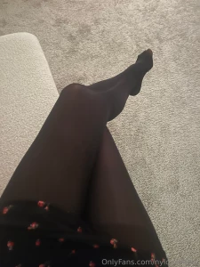 In my black seamless catwalk tights last night some pics with flash part 2