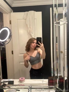 Live sexting video calls omg ansli she s a squirter who will fulfill