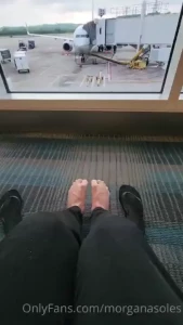 Airport toes