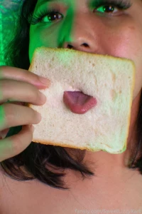 I need 2 more dicks to fill all my holes are you in piceflia milf bg part 1