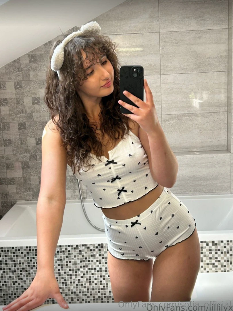 Free subscription lillilyx can make your dick hard while fulfilling part 58 