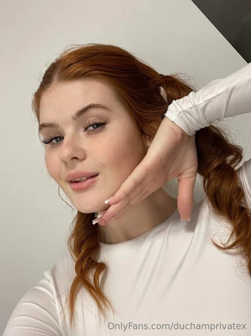 Cutie redhead skarlet_me is waiting for you on her page for some hot part 3 