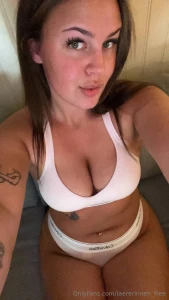 Hei fininger og daddy s dette er min venninde amanda hun er en sjenert part 3