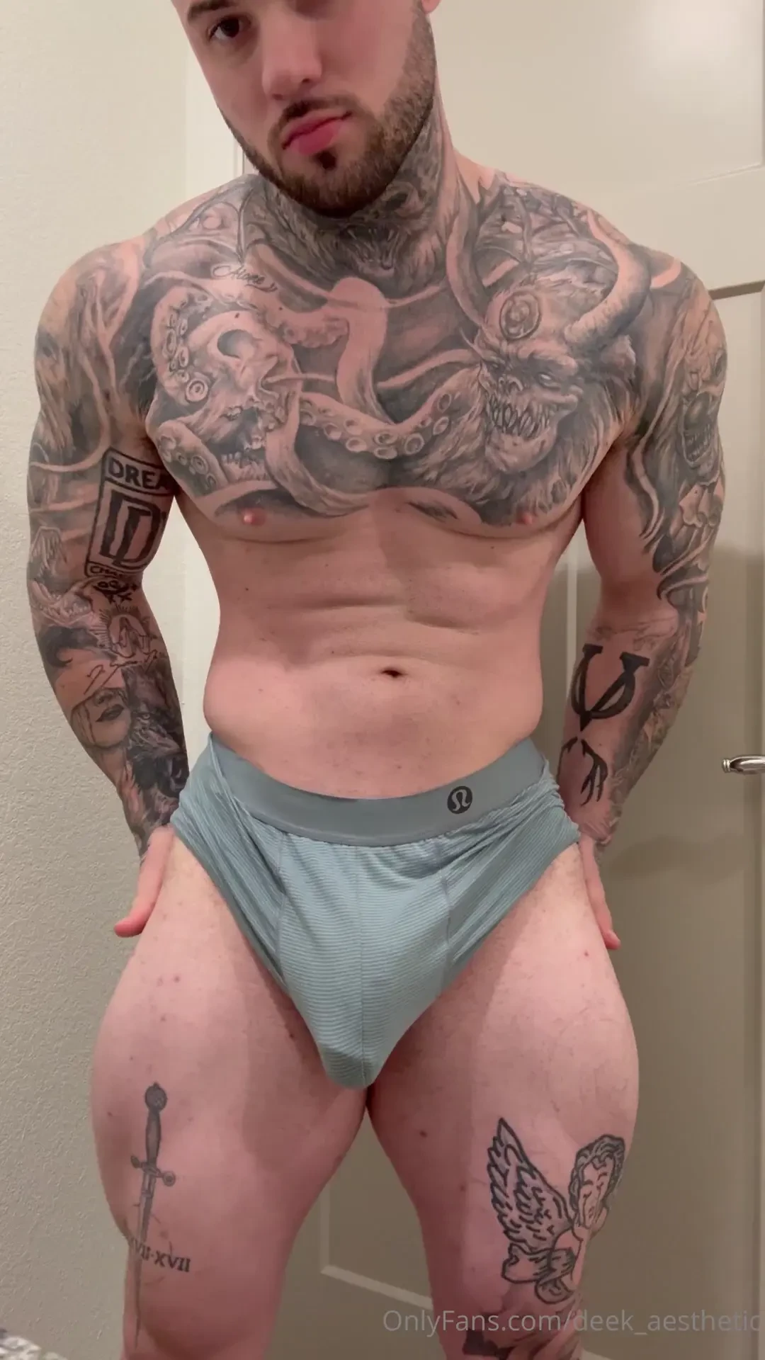 Few minute of me playing with the monster so fun 