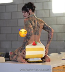 It s my day and i know you wanna celebrate it with me want a slice of