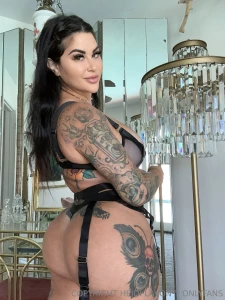 Soft tits hard nipples saffron is primed and waiting to play with you part 5