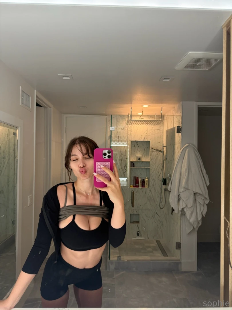 Make sure to have your renew on so i can spoil you next month part 1 