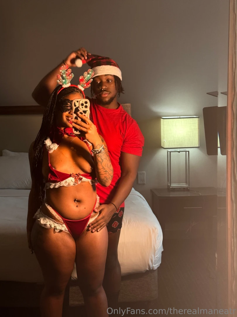 I let santas helper fuck my ass and throat he also took my plug out part 1 