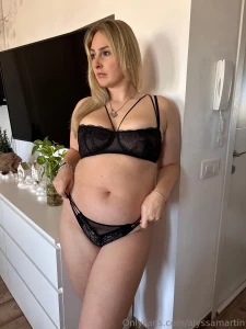 Confidence looks good on me doesnt it embracing every curve and every