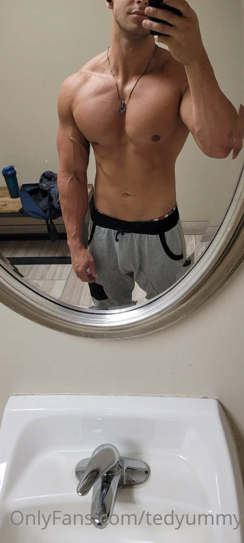 Arms amp chest aren t the only thing thats veiny 