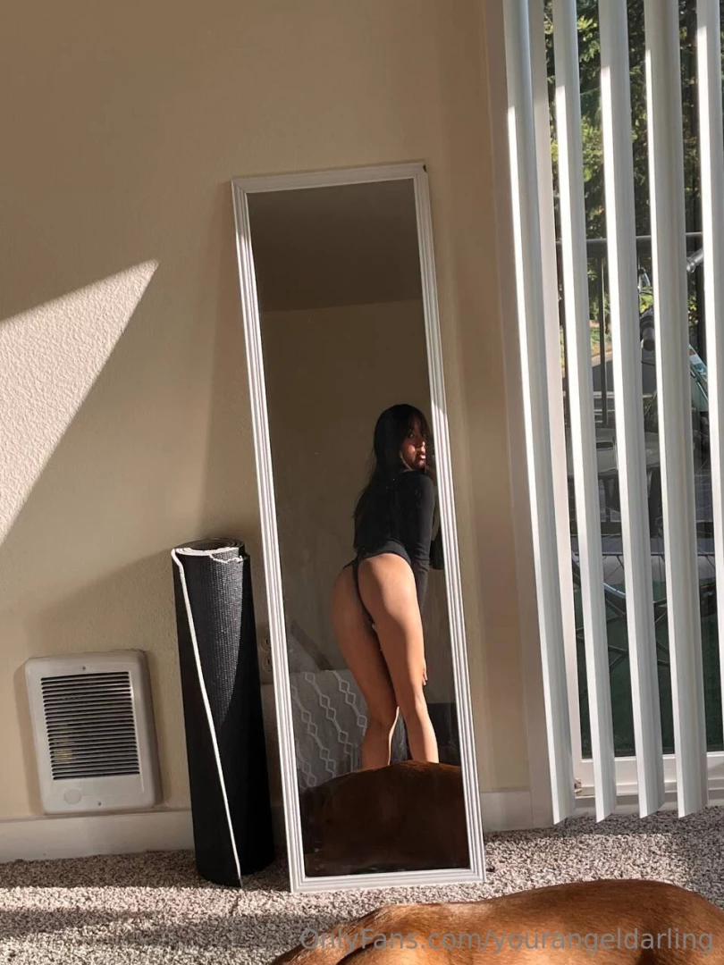 Serving some peaches would you like some 