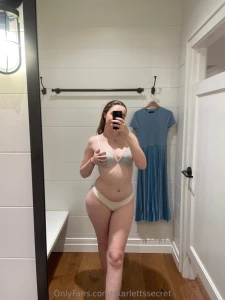 Booty pics from the changing rooms are unbeaten part 1