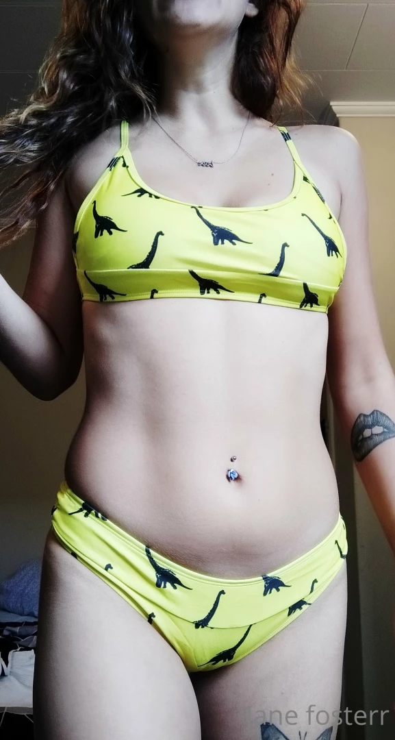 Fashion show 1 4 home made videos spontaneous home vids no makeup i m part 1 