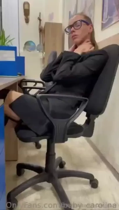 Sexy and stunning milf baby_carolina she gave birth to three and is in part 181 