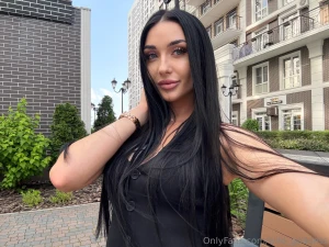 Today i decided not to plan anything i woke up without an alarm clock